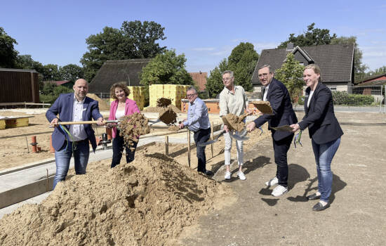 Erster-Spatenstich-Kutenholz