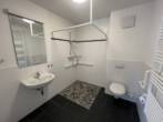 Zentrale 3-Zimmer-Wohnung – Wohnen mit Service in Rhauderfehn - Badezimmer